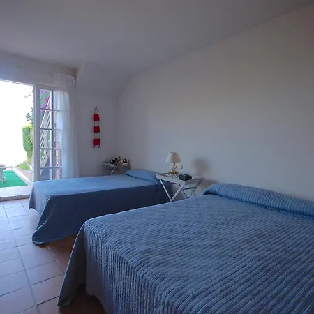 Hébergement de vacances Lets Holidays Sailor House With Sea Views Tossa de Mar