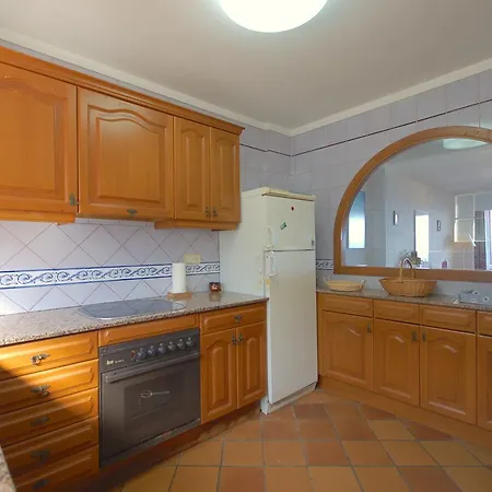 Lets Holidays Sailor House With Sea Views Hébergement de vacances