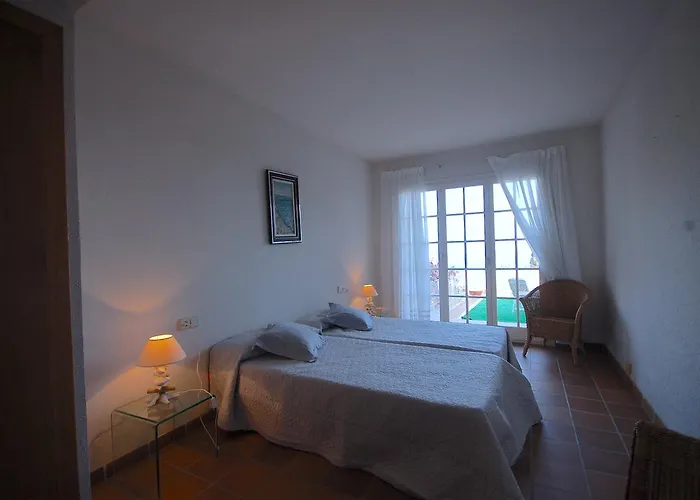 Holiday home Lets Holidays Sailor House With Sea Views